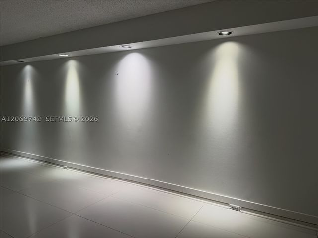 500 SW 130th Ter 109A, Pembroke Pines, FL 33027