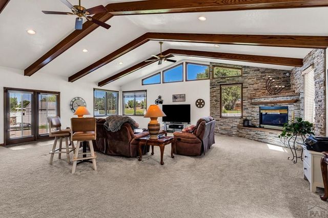253 W Mangrum Dr, Pueblo West, CO 81007