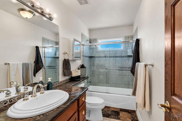 253 W Mangrum Dr, Pueblo West, CO 81007