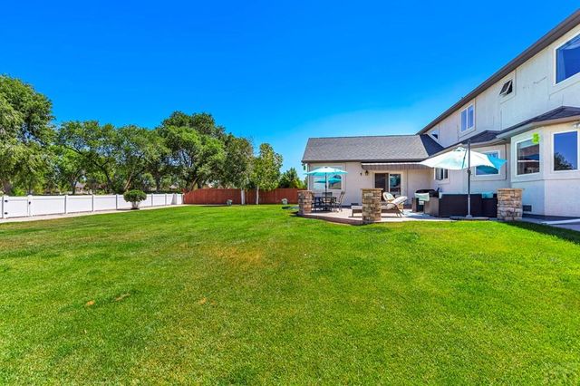 253 W Mangrum Dr, Pueblo West, CO 81007