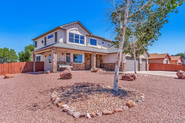 253 W Mangrum Dr, Pueblo West, CO 81007