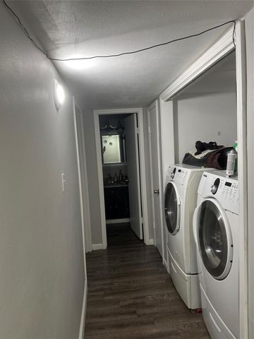 12615 Brookglade Circle 5, Houston, TX 77099