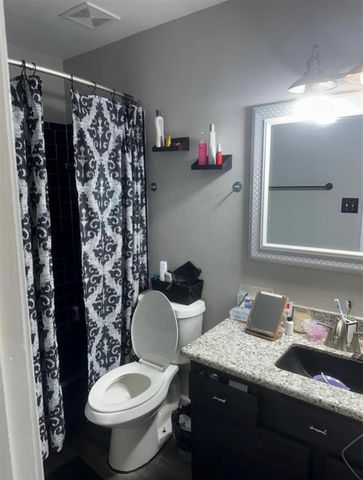 12615 Brookglade Circle 5, Houston, TX 77099
