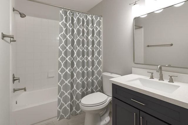 12615 Brookglade Circle 5, Houston, TX 77099