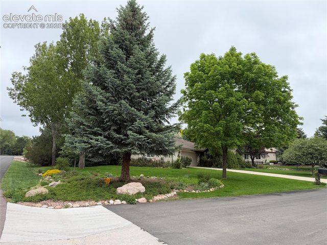 3020 Rockbrook Lane, Colorado Springs, CO 80904