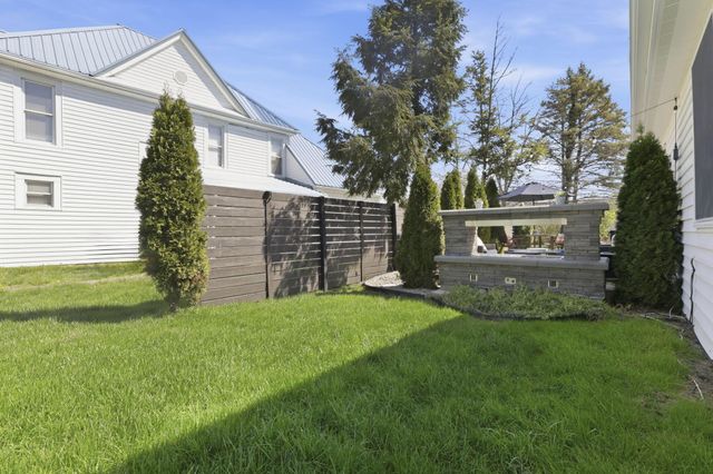 198 S Vine Street, Pataskala, OH 43062