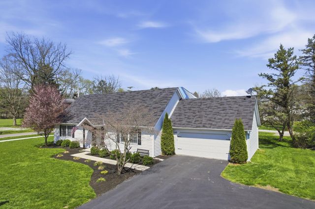 198 S Vine Street, Pataskala, OH 43062