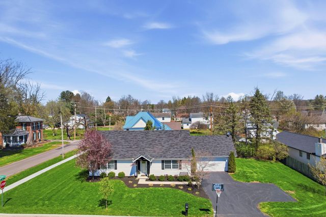 198 S Vine Street, Pataskala, OH 43062