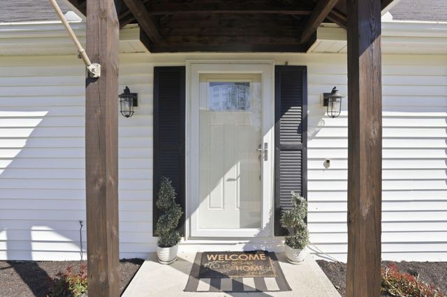 198 S Vine Street, Pataskala, OH 43062