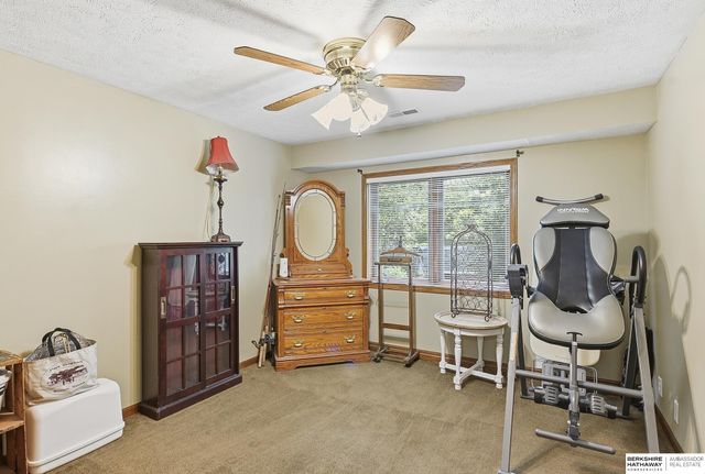14815 OLD HICKORY Road, Plattsmouth, NE 68048