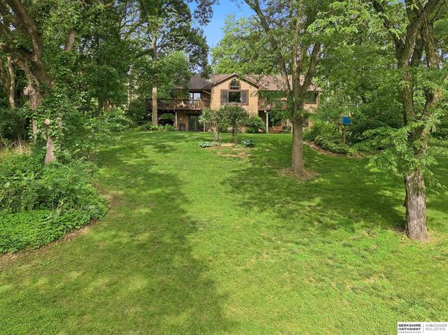 14815 OLD HICKORY Road, Plattsmouth, NE 68048