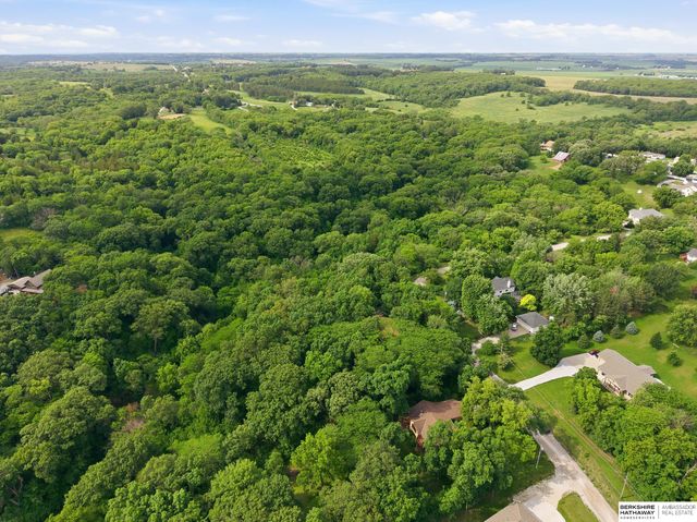 14815 OLD HICKORY Road, Plattsmouth, NE 68048