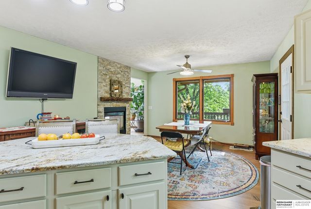 14815 OLD HICKORY Road, Plattsmouth, NE 68048