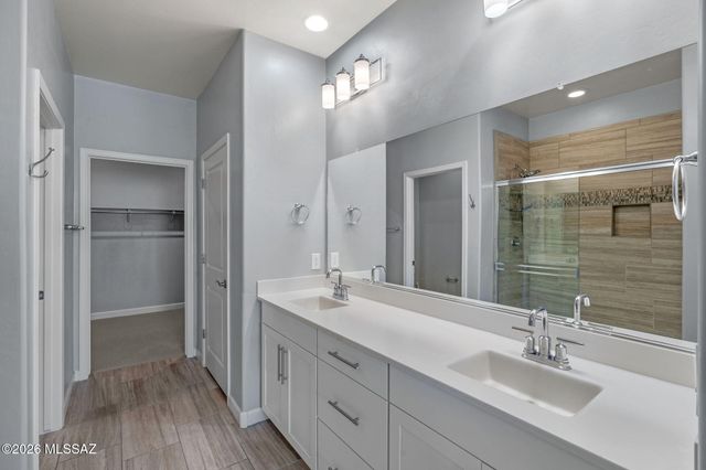 13893 E Red Oaks Drive, Vail, AZ 85641