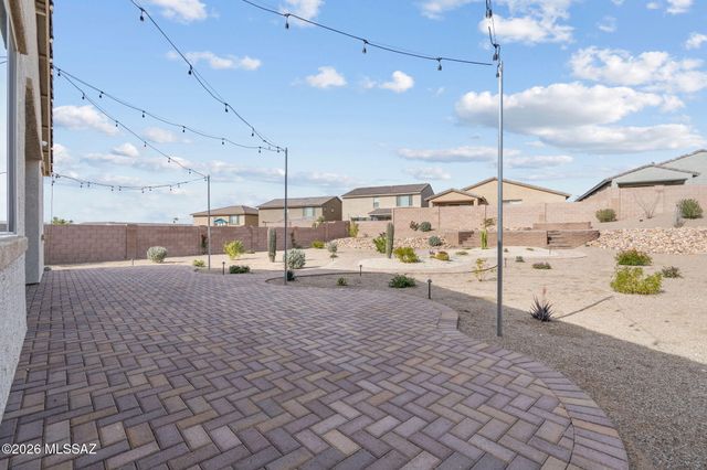 13893 E Red Oaks Drive, Vail, AZ 85641