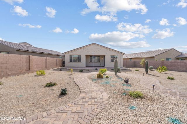 13893 E Red Oaks Drive, Vail, AZ 85641