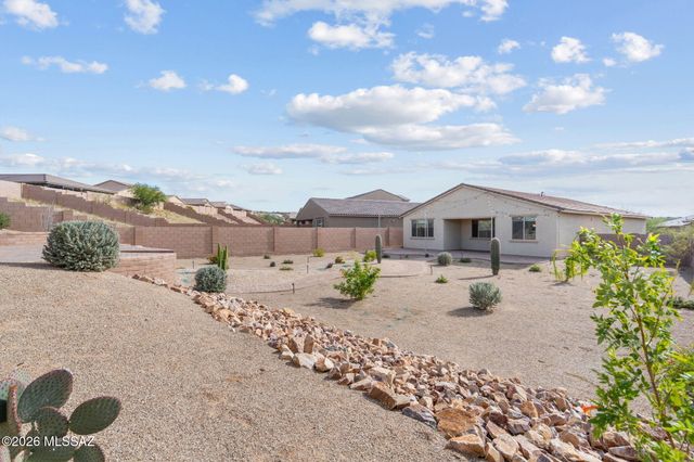 13893 E Red Oaks Drive, Vail, AZ 85641