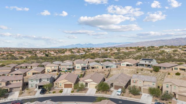 13893 E Red Oaks Drive, Vail, AZ 85641