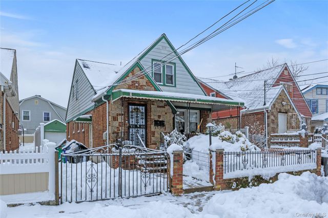 18216 141st Avenue, Springfield Gardens, NY 11413