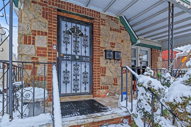 18216 141st Avenue, Springfield Gardens, NY 11413