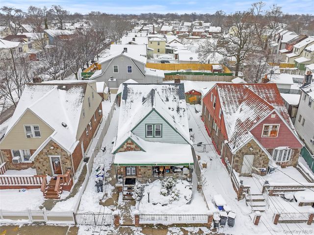 18216 141st Avenue, Springfield Gardens, NY 11413