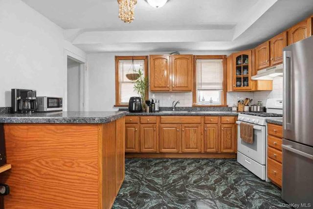 18216 141st Avenue, Springfield Gardens, NY 11413