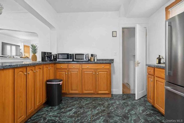 18216 141st Avenue, Springfield Gardens, NY 11413