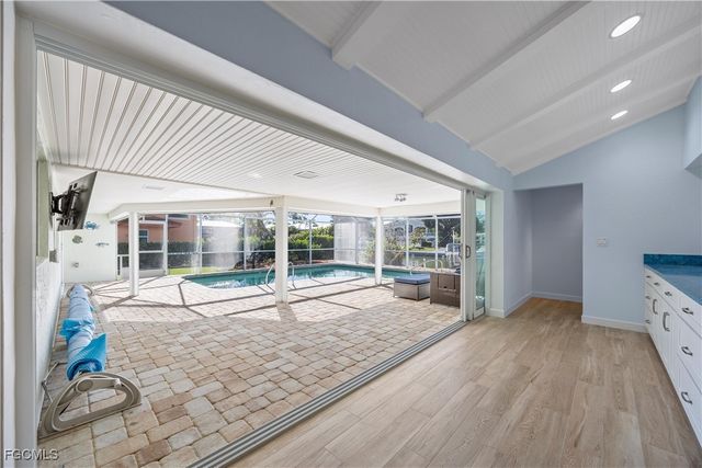 1019 Lindgren BLVD, Sanibel, FL 33957