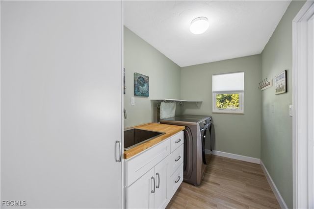 1019 Lindgren BLVD, Sanibel, FL 33957