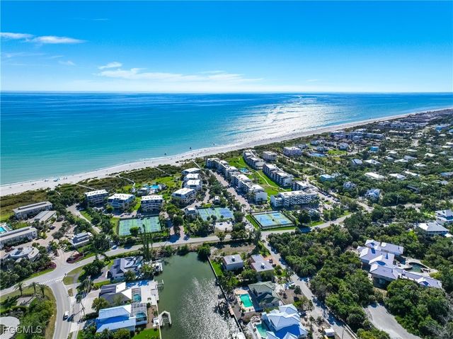 1019 Lindgren BLVD, Sanibel, FL 33957