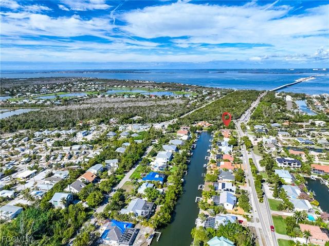 1019 Lindgren BLVD, Sanibel, FL 33957