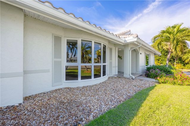 1019 Lindgren BLVD, Sanibel, FL 33957