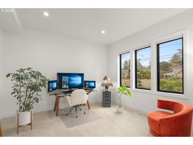 5455 CHILDS Rd, Lake Oswego, OR 97035