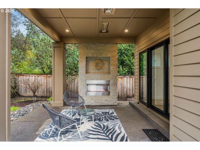 5455 CHILDS Rd, Lake Oswego, OR 97035
