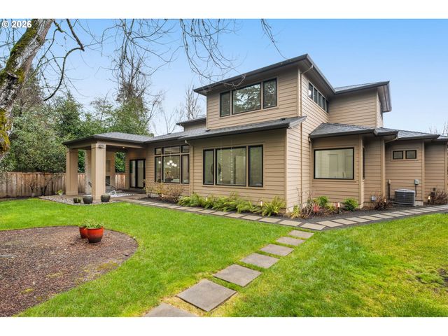 5455 CHILDS Rd, Lake Oswego, OR 97035