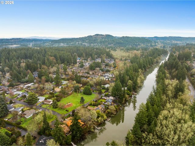 5455 CHILDS Rd, Lake Oswego, OR 97035