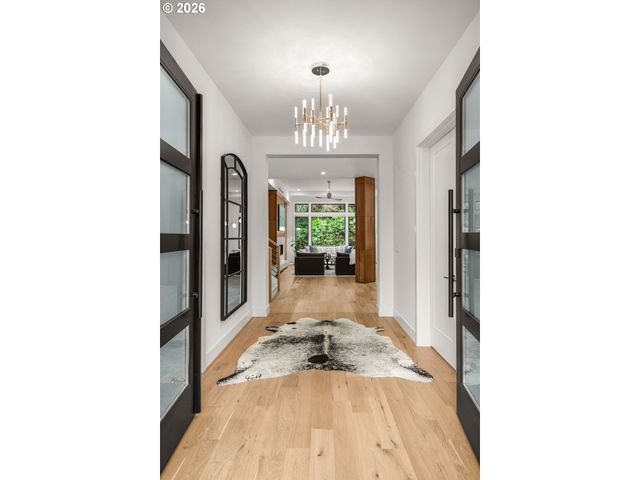 5455 CHILDS Rd, Lake Oswego, OR 97035