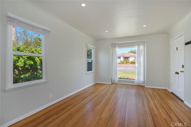 6320 W 85th Street, Los Angeles, CA 90045