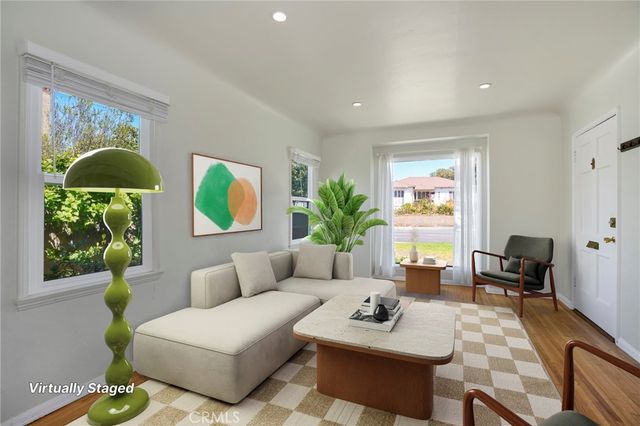 6320 W 85th Street, Los Angeles, CA 90045