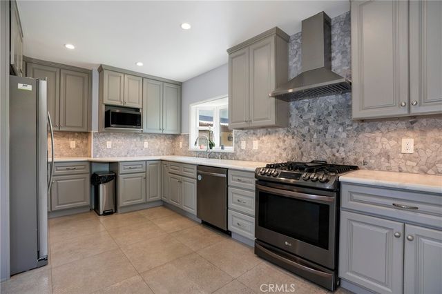 6320 W 85th Street, Los Angeles, CA 90045