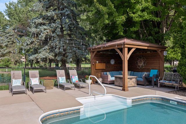 8973 Windsor Terrace, Brooklyn Park, MN 55443