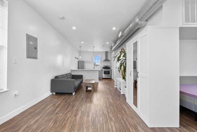 105 Broadway 2, Chelsea, MA 02150