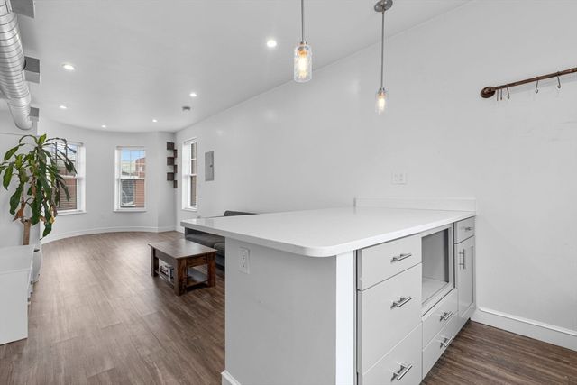 105 Broadway 2, Chelsea, MA 02150