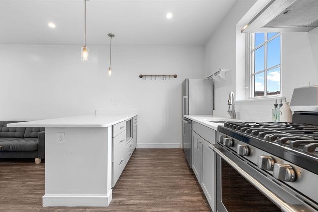 105 Broadway 2, Chelsea, MA 02150