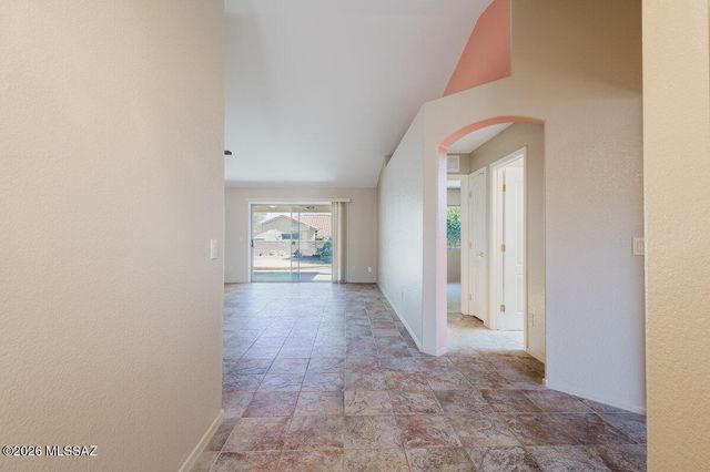 2655 E Nathan Way, Green Valley, AZ 85614