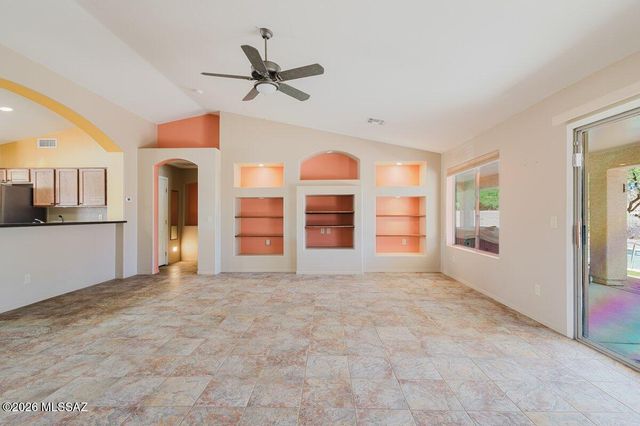 2655 E Nathan Way, Green Valley, AZ 85614