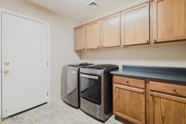 2655 E Nathan Way, Green Valley, AZ 85614
