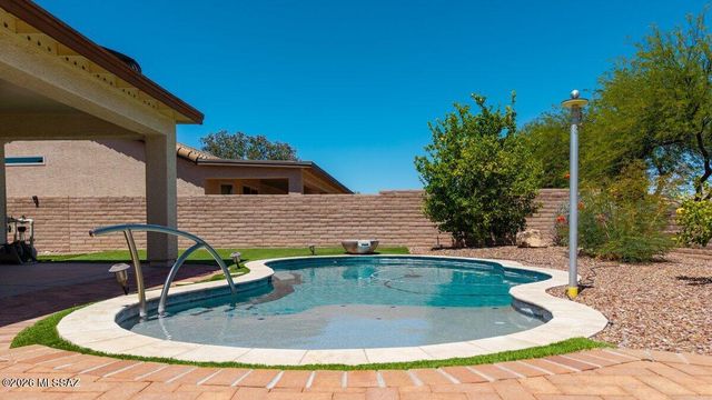 2655 E Nathan Way, Green Valley, AZ 85614