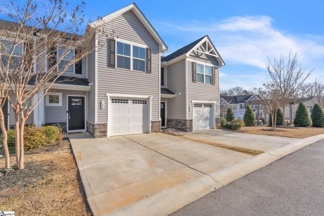 102 Englefield Drive, Fountain Inn, SC 29644