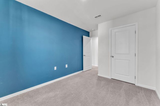 102 Englefield Drive, Fountain Inn, SC 29644